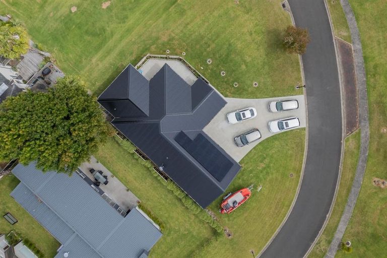 Photo of property in 37 Saint Andrews Drive, Pauanui, Hikuai, 3579