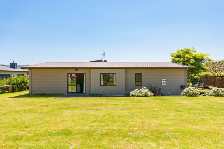 Photo of property in 110 Kinloch Road, Kinloch, Taupo, 3377