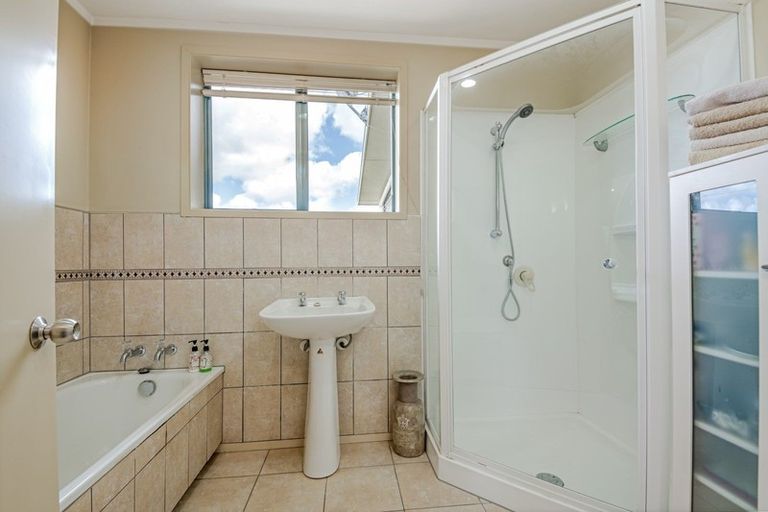 Photo of property in 47 Viles Road, Bulls, 4894