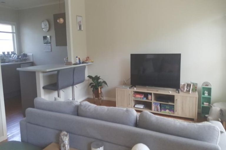 Photo of property in 2/156 Hinemoa Street, Birkenhead, Auckland, 0626