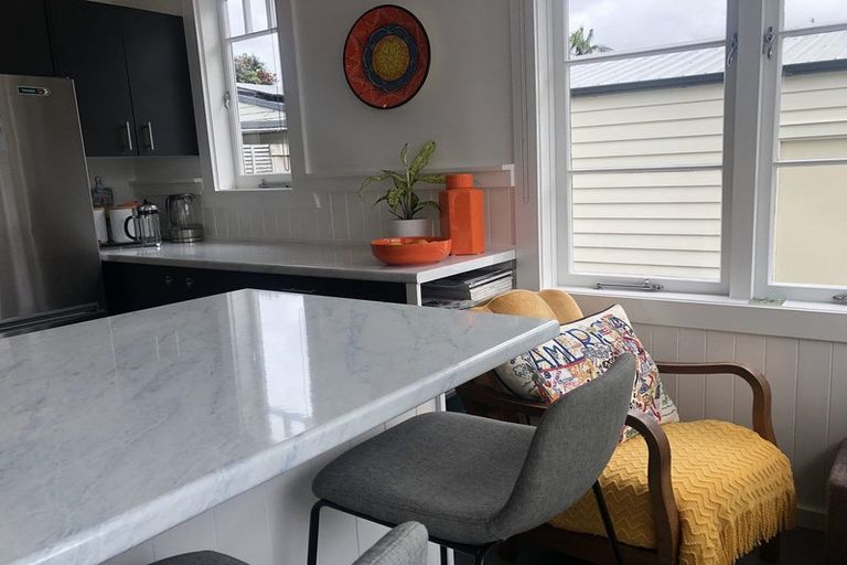 Photo of property in 7 Shortland Street, Regent, Whangarei, 0112
