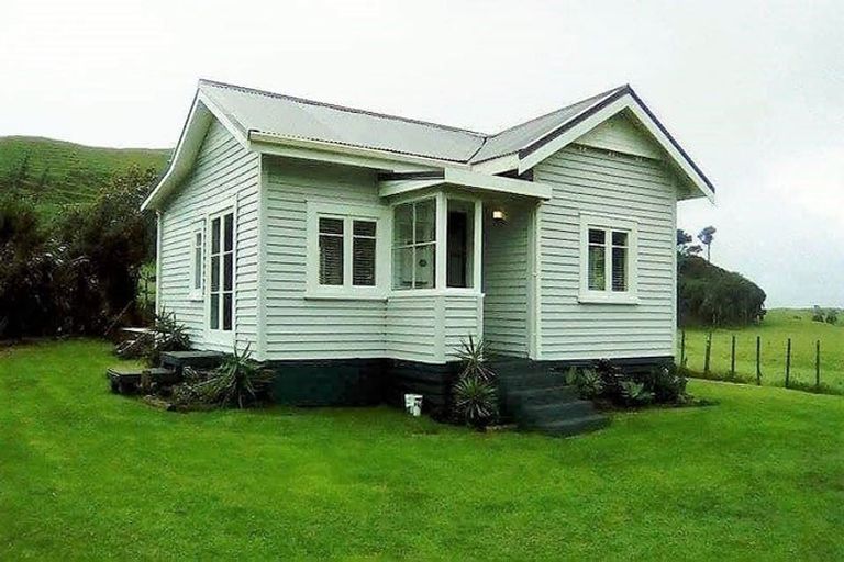 Photo of property in 112 Robertson Road, Otaua, Waiuku, 2682