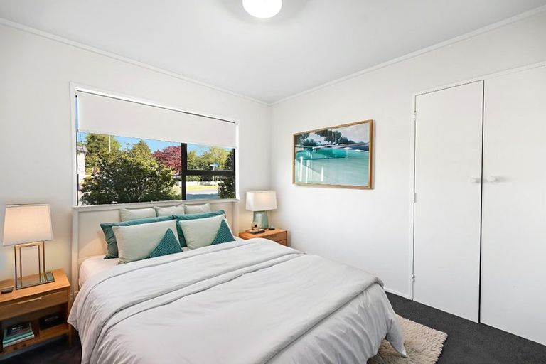 Photo of property in 83 Gilbass Avenue, Hamilton Lake, Hamilton, 3204