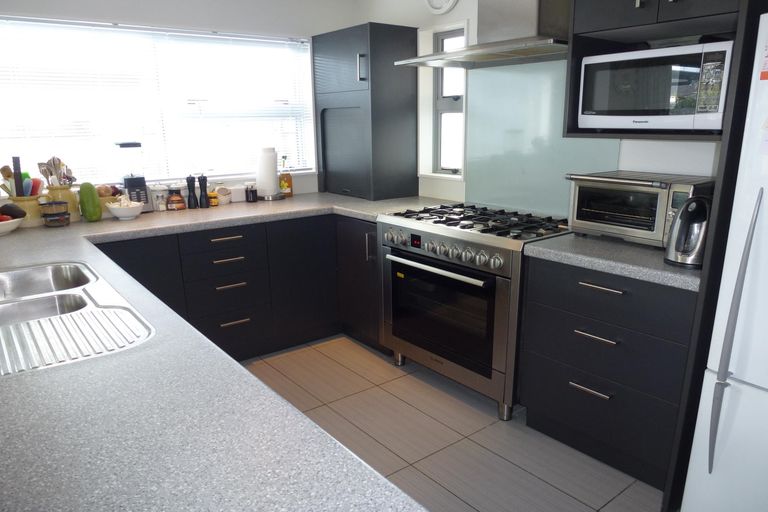 Photo of property in 28a South Street, West End, Palmerston North, 4410