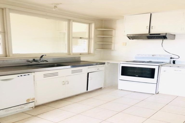 Photo of property in 18 Lupton Road, Manurewa, Auckland, 2102