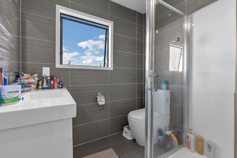 Photo of property in 31 Everglade Drive, Goodwood Heights, Auckland, 2105