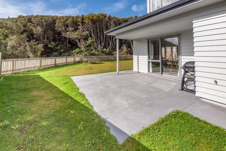 Photo of property in 5 Crompton Avenue, Churton Park, Wellington, 6037