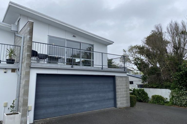 Photo of property in 2/30 Eversleigh Street, St Albans, Christchurch, 8014