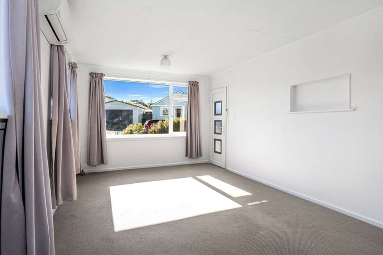Photo of property in 13 Pringle Street, Waimataitai, Timaru, 7910