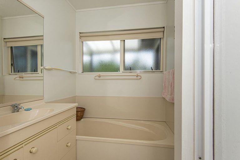 Photo of property in 66 Saleyards Road, Kauri, Kamo, 0185