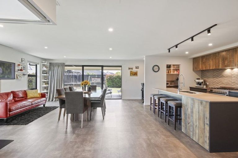 Photo of property in 80 Petries Road, Woodend, 7610