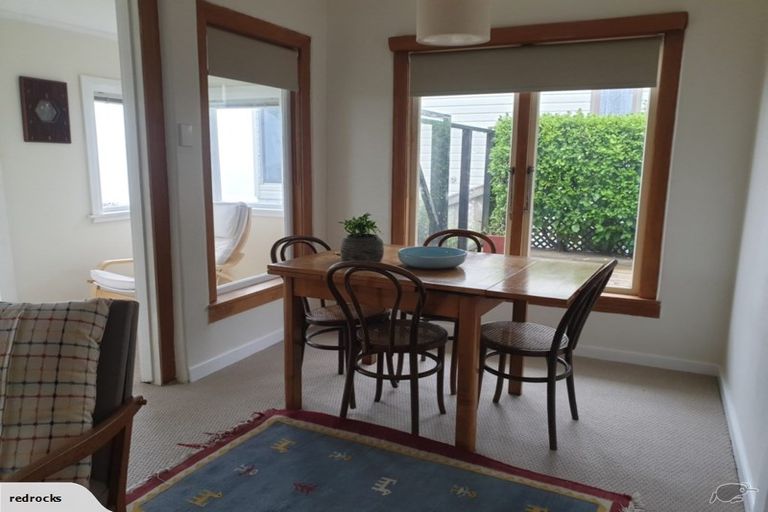 Photo of property in 36 Carlisle Street, Island Bay, Wellington, 6023