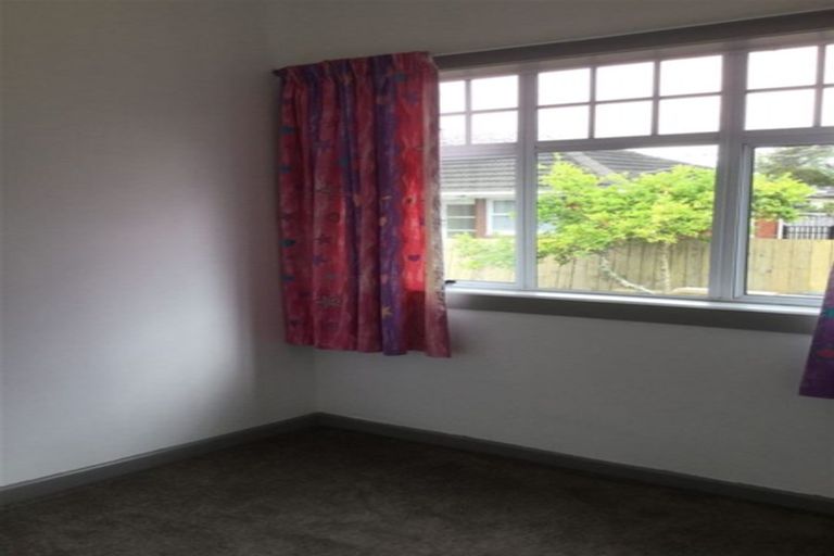 Photo of property in 1c Vanguard Road, Kelston, Auckland, 0602