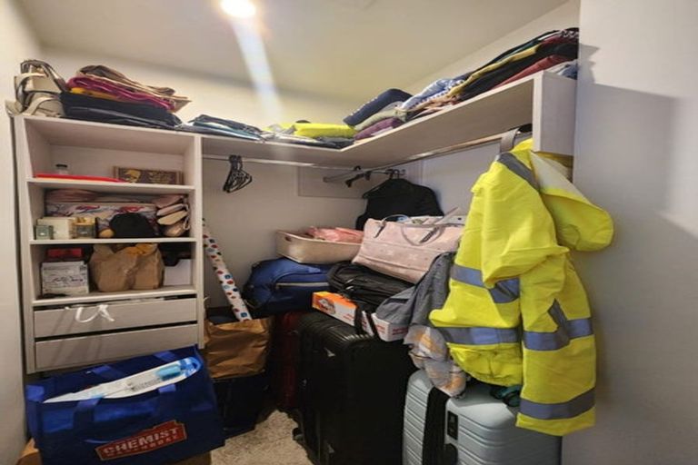 Photo of property in 1/15 Old Wairoa Road, Papakura, 2110