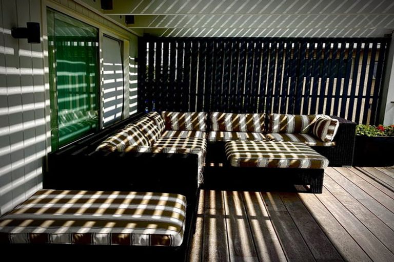 Photo of property in 21 Tindalls Bay Road, Tindalls Beach, Whangaparaoa, 0930