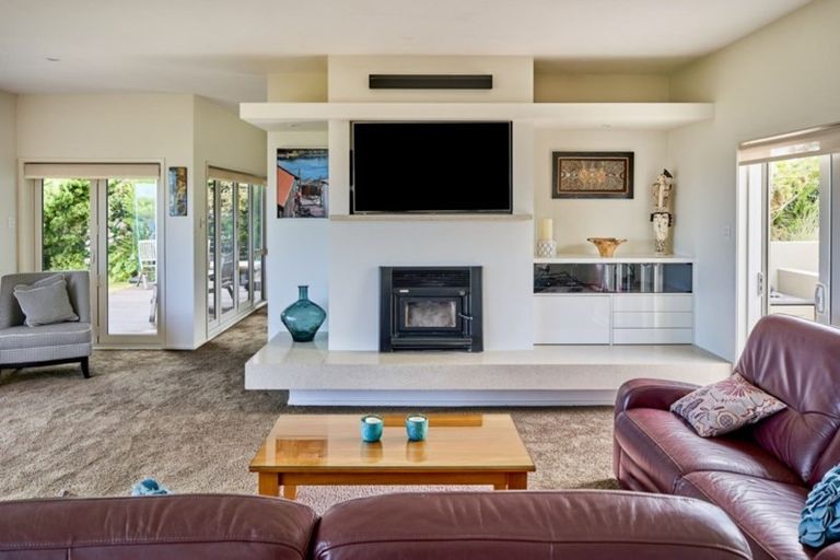 Photo of property in 27 Mo Street, Camborne, Porirua, 5026