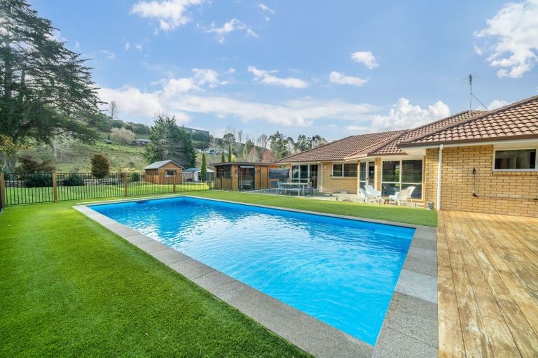 Photo of property in 101 Emerald Hill Drive, Birchville, Upper Hutt, 5018