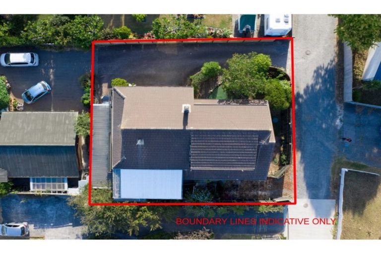 Photo of property in 13a Lawson Way, Weymouth, Auckland, 2103