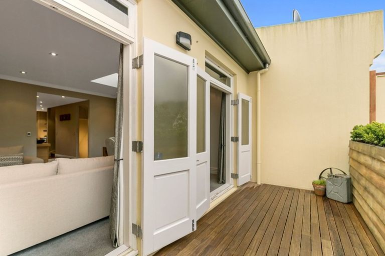 Photo of property in 40b Agra Crescent, Khandallah, Wellington, 6035