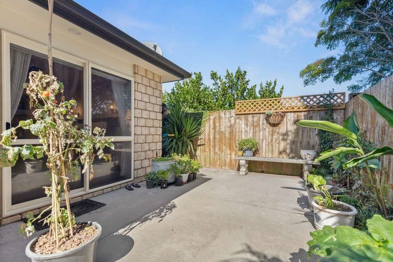 Photo of property in 41 Matene Place, Papamoa Beach, Papamoa, 3118