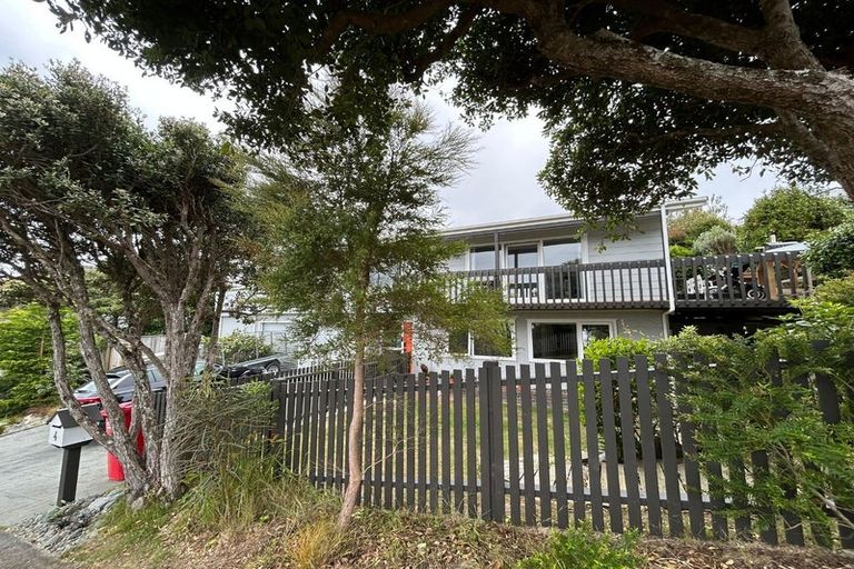 Photo of property in 4 Latitude Close, Whitby, Porirua, 5024