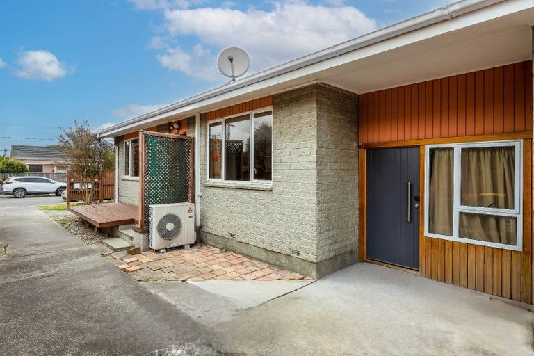 Photo of property in 14 Hart Street, Woolston, Christchurch, 8023