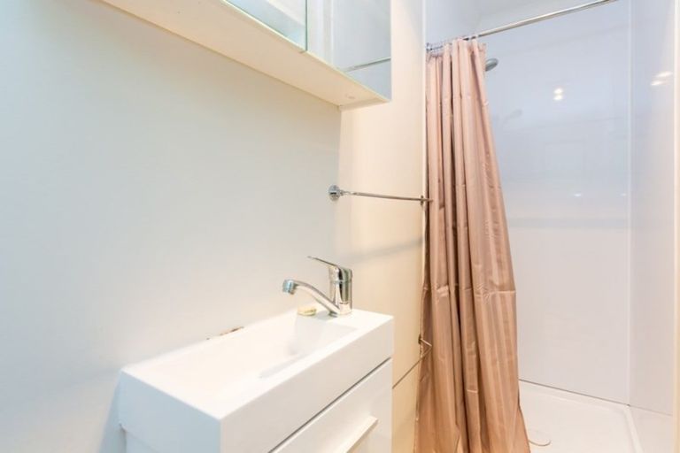 Photo of property in 12d Marina Grove, Frankleigh Park, New Plymouth, 4310