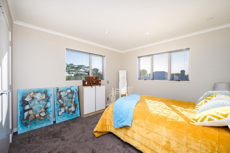 Photo of property in 6 Alan Street, Palmerston North, 4414