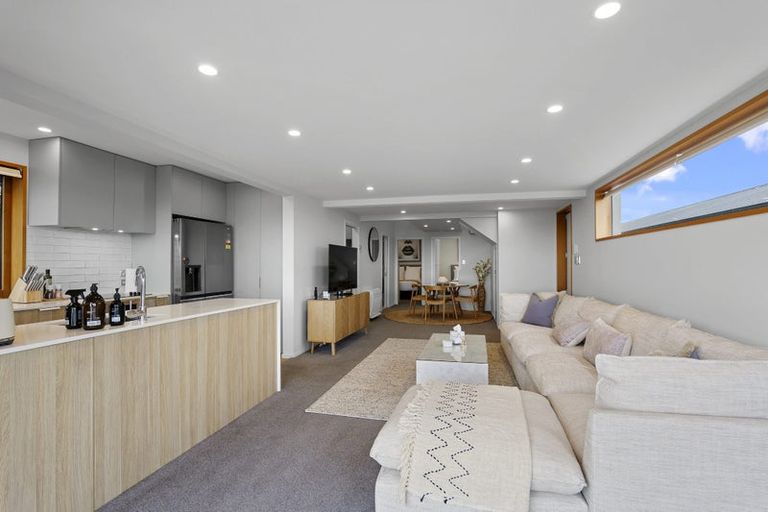 Photo of property in 1/45 Beachville Road, Redcliffs, Christchurch, 8081