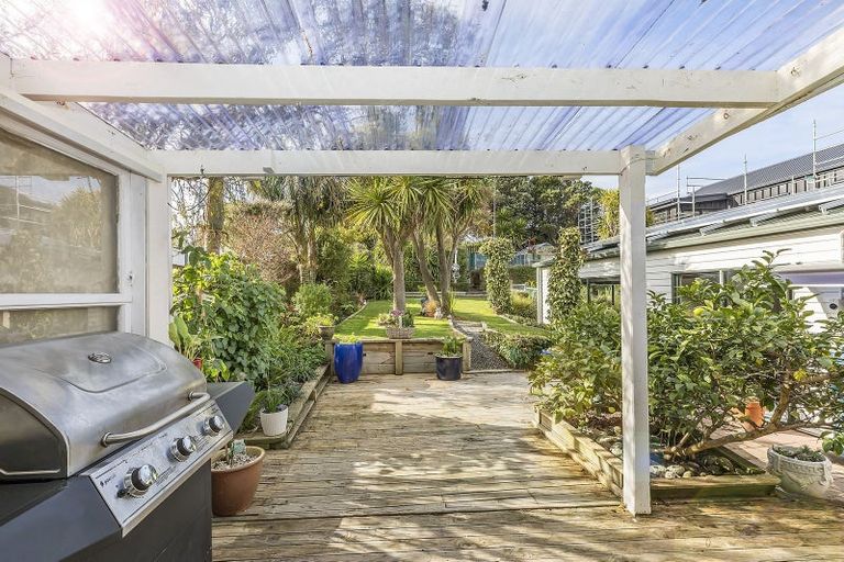 Photo of property in 42 Herewini Street, Titahi Bay, Porirua, 5022