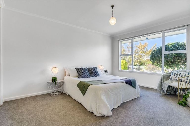 Photo of property in 18 Carruthers Street, Ilam, Christchurch, 8041