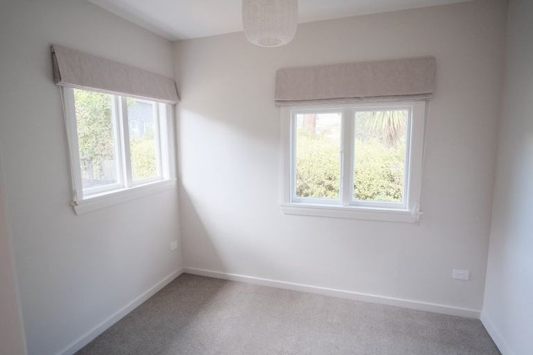 Photo of property in 1/118 Centaurus Road, Huntsbury, Christchurch, 8022