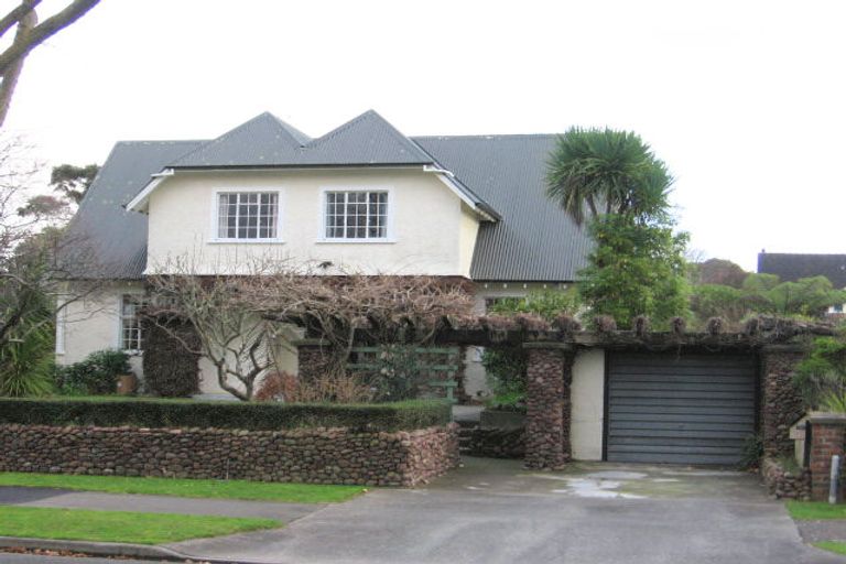 Photo of property in 31 Elmira Avenue, Hokowhitu, Palmerston North, 4410