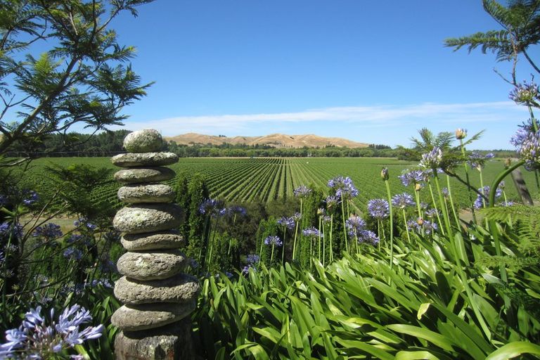 Photo of property in Beckenridge Lodge, 1 Breckenridge Lane, Puketapu, Napier, 4183