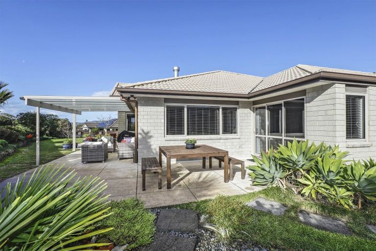 Photo of property in 3 Flers Place, Taradale, Napier, 4112