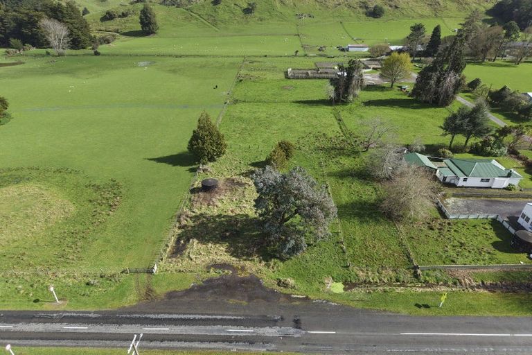 Photo of property in 2511 Rangiwahia Road, Rangiwahia, Kimbolton, 4774