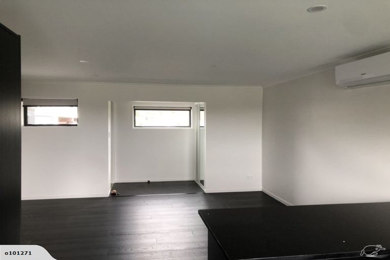 Photo of property in 3/4 Karaka Street, New Lynn, Auckland, 0600