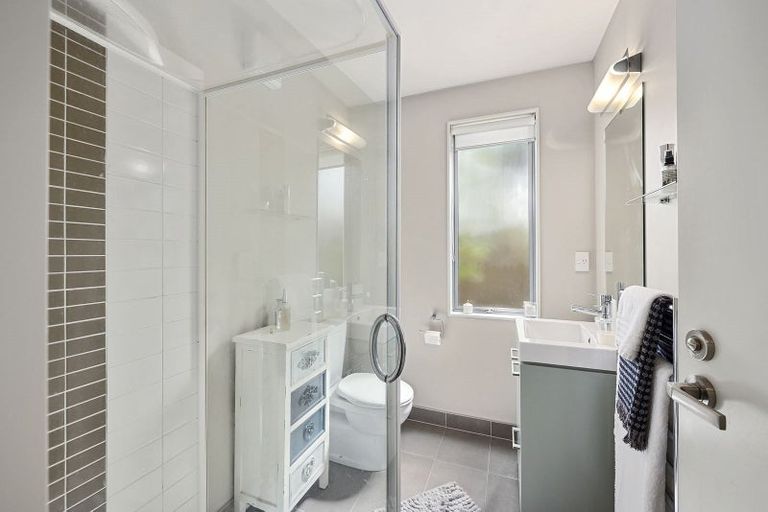 Photo of property in Gulf View Estate, 539a East Coast Road, Browns Bay, Auckland, 0630