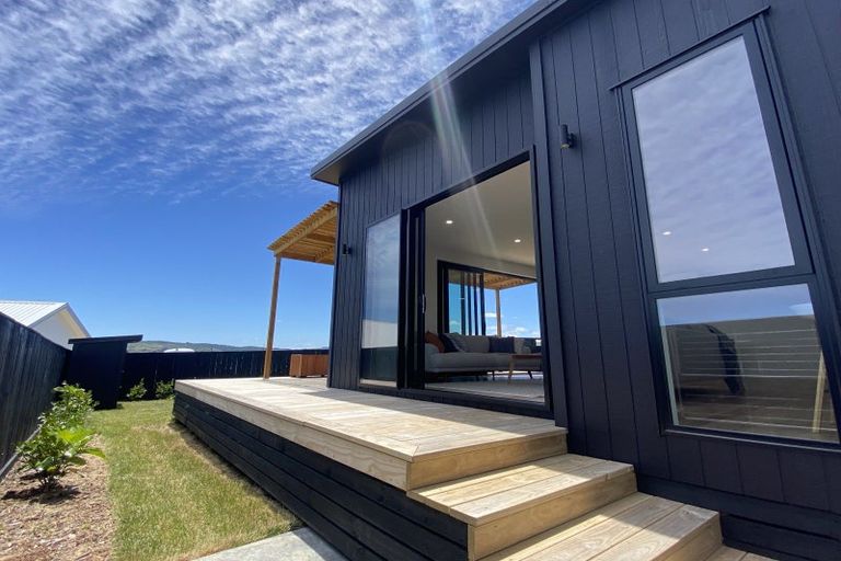 Photo of property in 79 Omahina Street, Raglan, 3225