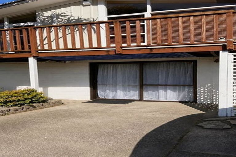 Photo of property in 3 Beldon Place, Pakuranga Heights, Auckland, 2010