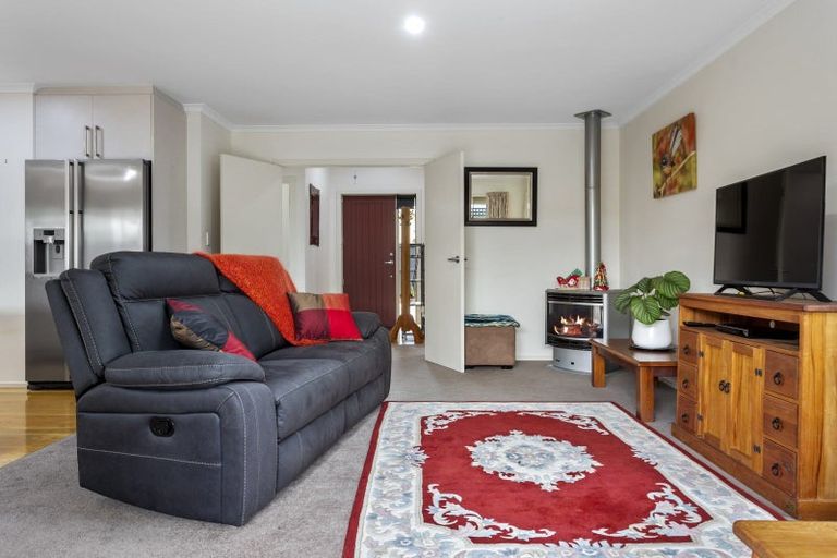 Photo of property in 4/7 Wineberry Avenue, Amberley, 7410