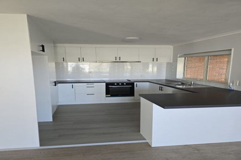 Photo of property in 27 Emmerdale Avenue, Papakura, 2110
