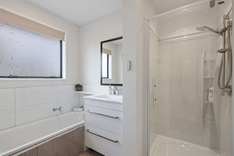 Photo of property in 7a Factory Road, Belfast, Christchurch, 8051