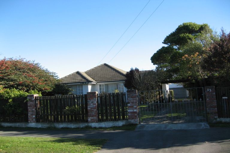 Photo of property in 35 Willryan Avenue, New Brighton, Christchurch, 8083