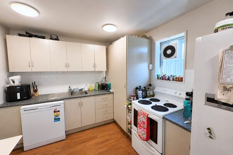 Photo of property in 2/16 Elizabeth Street, Riccarton, Christchurch, 8011