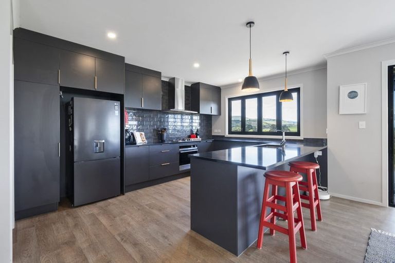 Photo of property in 32 Varsity Heights, Fitzherbert, Palmerston North, 4410