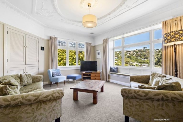 Photo of property in 23 Tio Tio Road, Miramar, Wellington, 6022