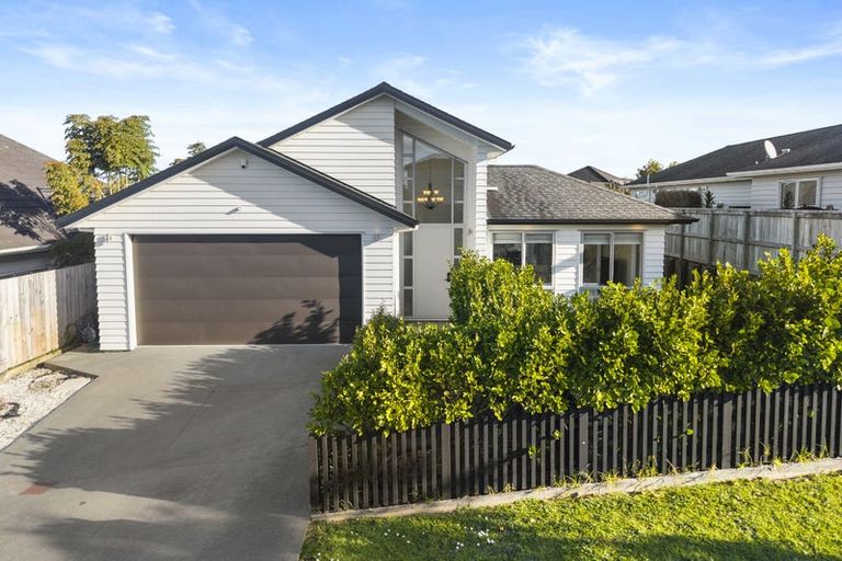 Photo of property in 12 Pommes Way, Silverdale, 0932