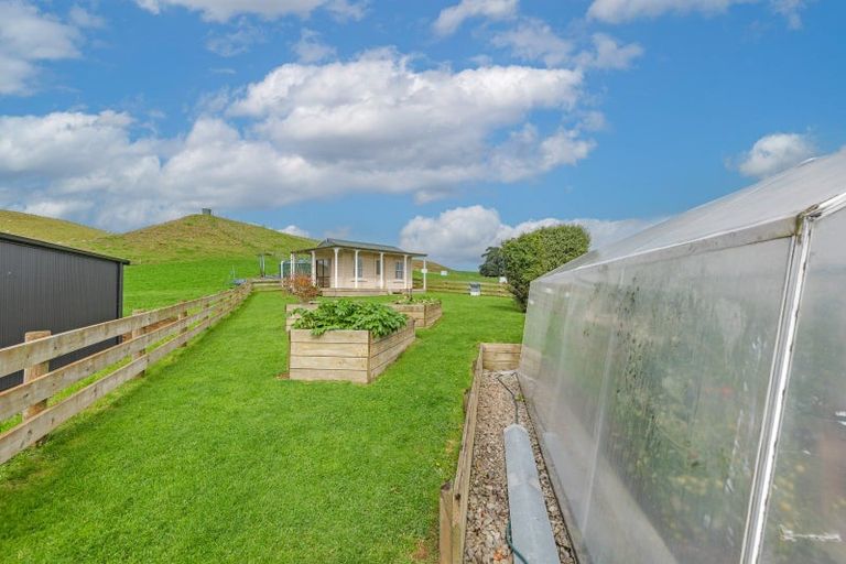 Photo of property in 68 Fauvels Road, Eketahuna, 4996