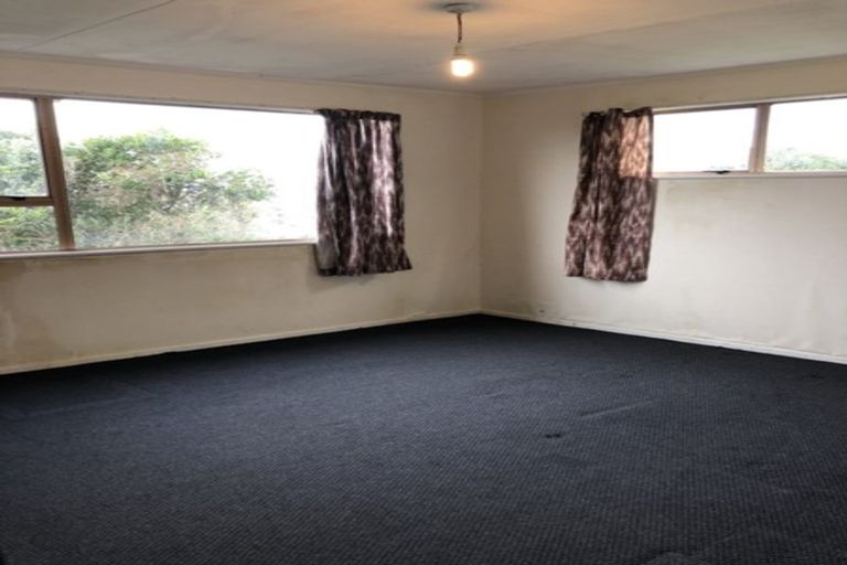 Photo of property in 15b Lenox Grove, Johnsonville, Wellington, 6037